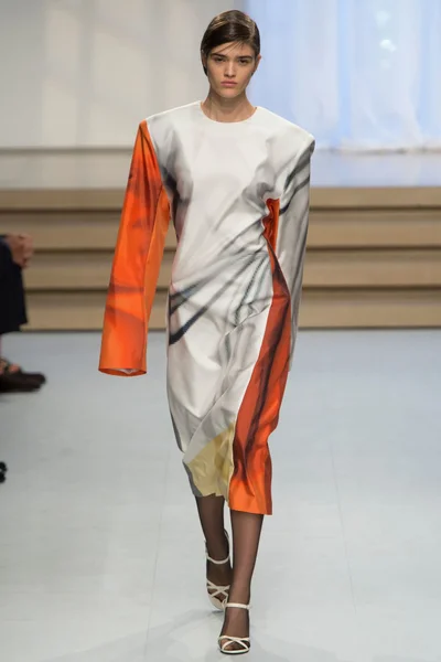Look 46